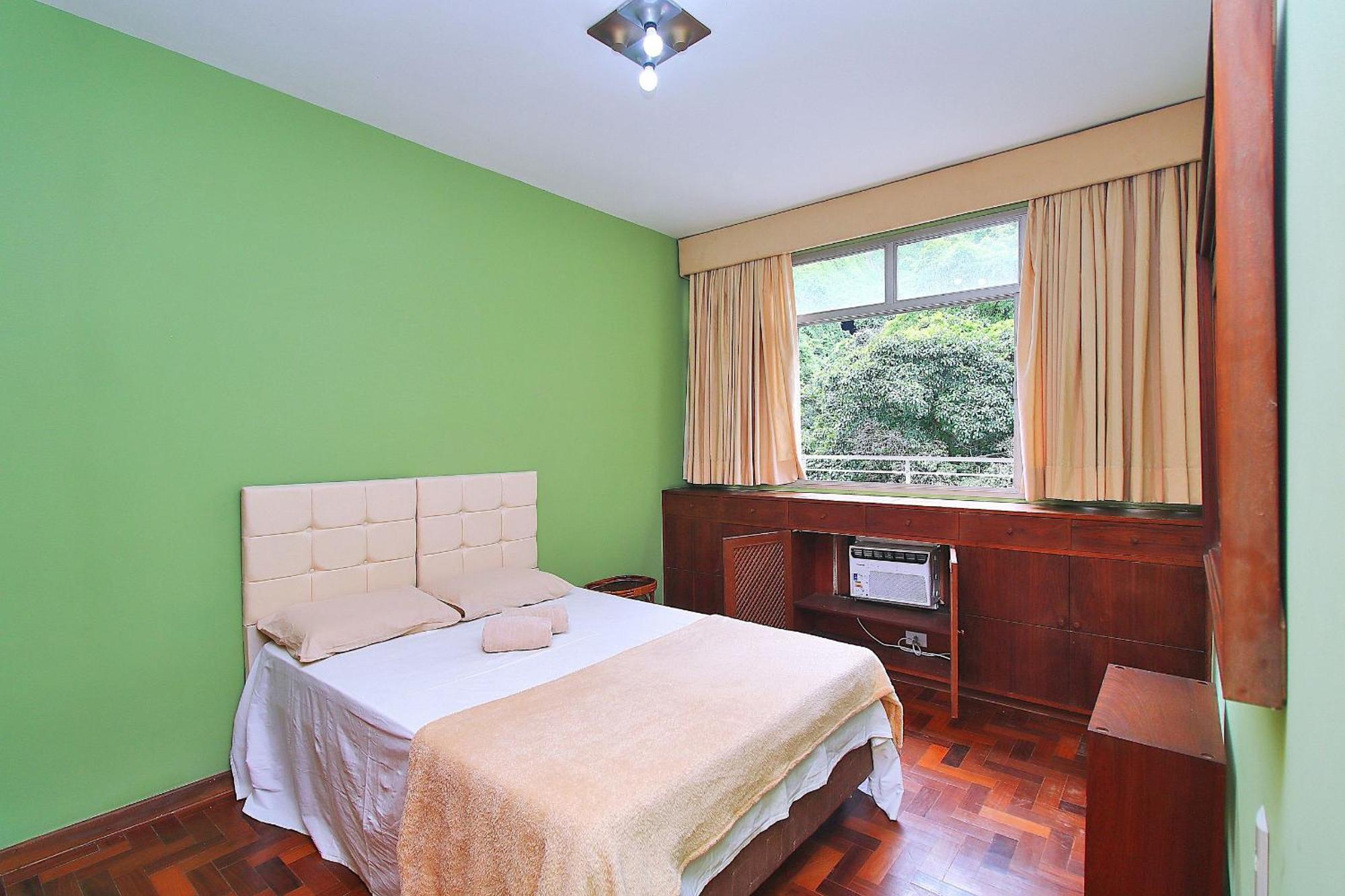 Apartamento Silencioso Para 6 Pessoas, 2 Quadras Da Praia, Proximo A Bares, Restaurantes E Metro Rio de Janeiro Luaran gambar