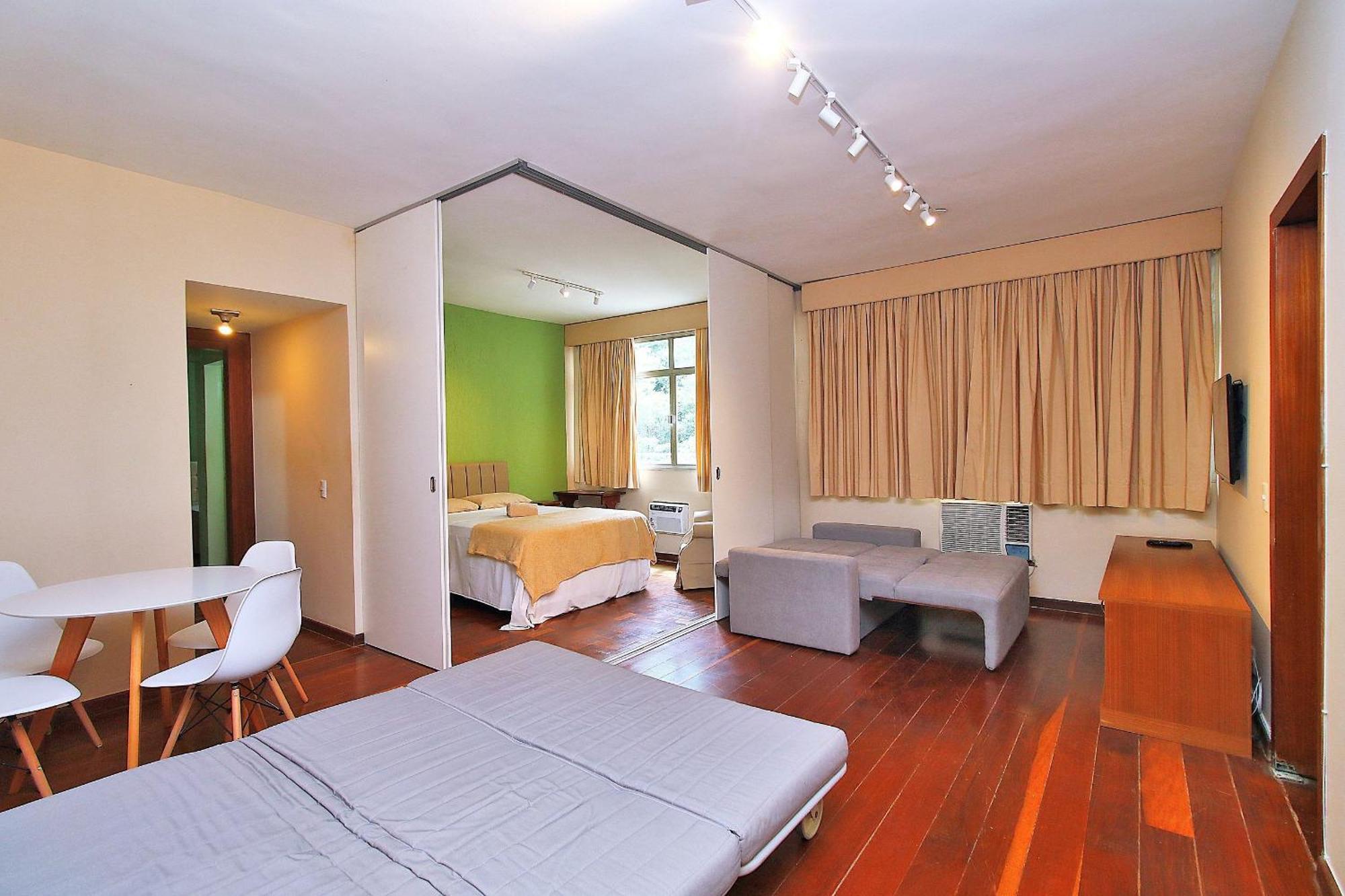 Apartamento Silencioso Para 6 Pessoas, 2 Quadras Da Praia, Proximo A Bares, Restaurantes E Metro Rio de Janeiro Luaran gambar