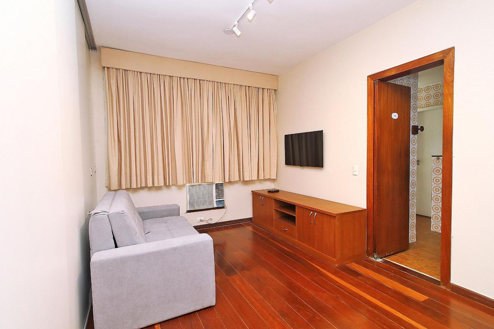 Apartamento Silencioso Para 6 Pessoas, 2 Quadras Da Praia, Proximo A Bares, Restaurantes E Metro Rio de Janeiro Luaran gambar